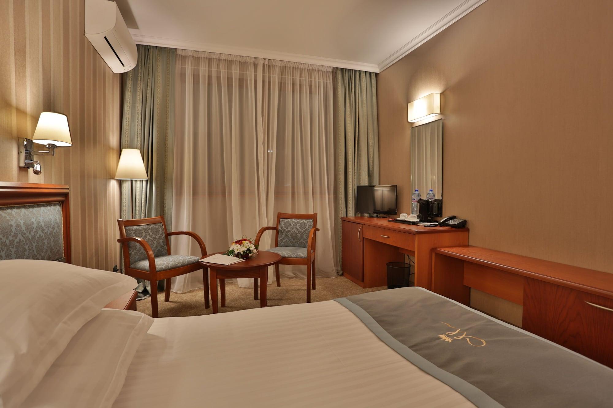 มารีนา เรสซิเดนซ์ บูทิก โฮเต็ล Hotel Varna ภายนอก รูปภาพ